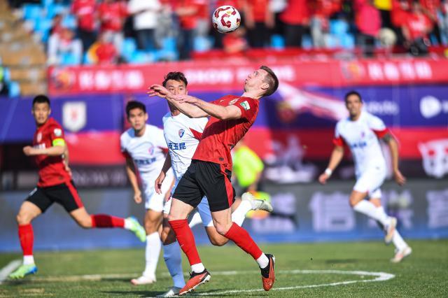 kaiyun sports-【中超】贝里奇中柱吴亚轲救险 亚泰0比0玉昆