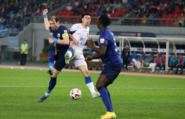 体育娱乐-对话沧州队长：扳平进球很关键 我们依靠团队作战