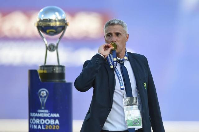 体育娱乐-拿南美杯后别阿甲 克雷斯波或执教巴甲豪门圣保罗