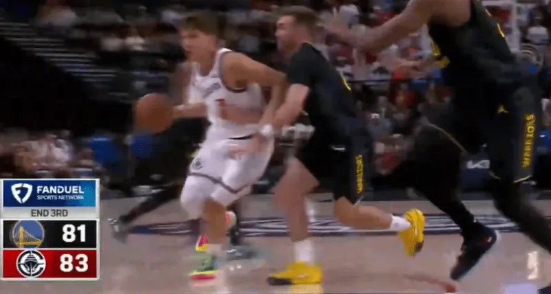 中国体育-快船三节83-81领先勇士，加兰17投6中得到15分&amp;amp;库里22分